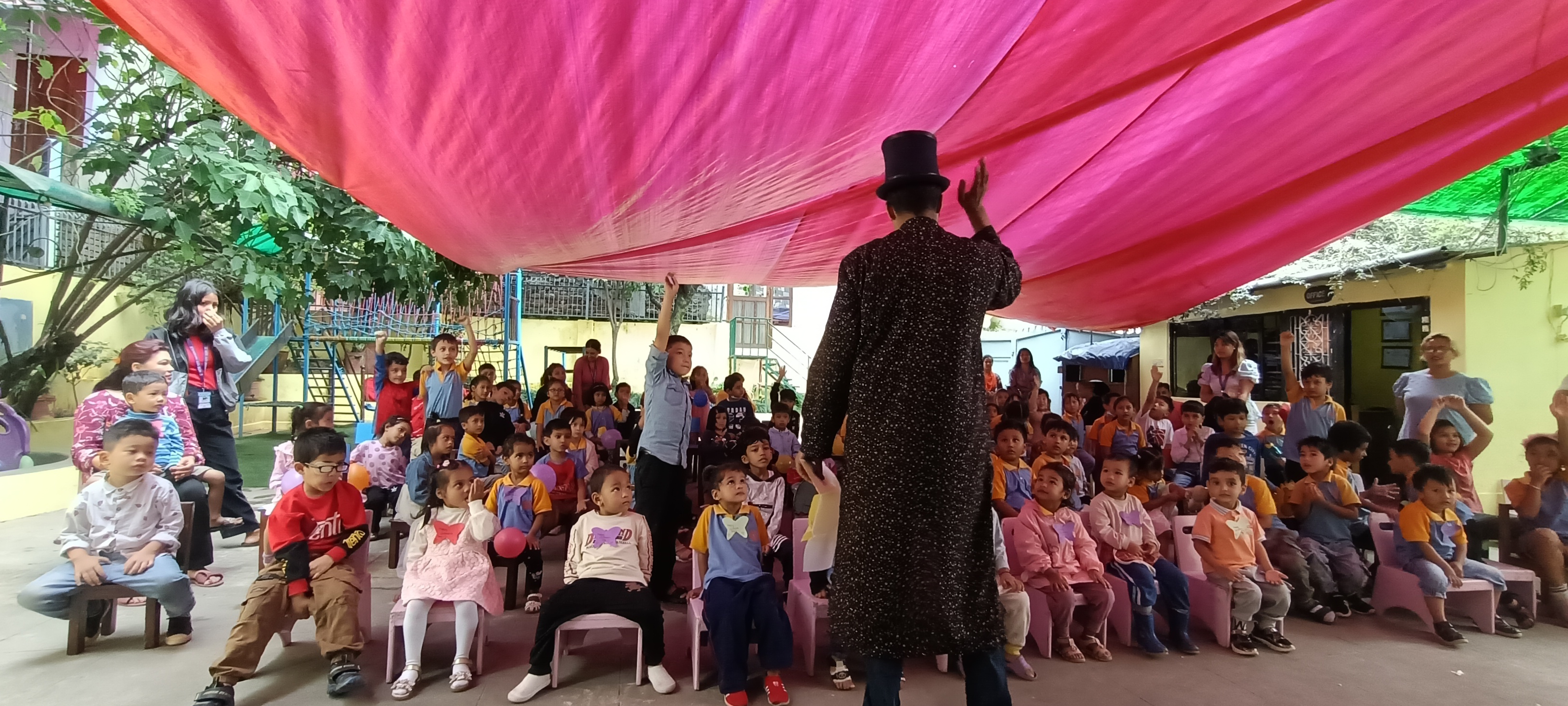 Outdoor magic performance for children
